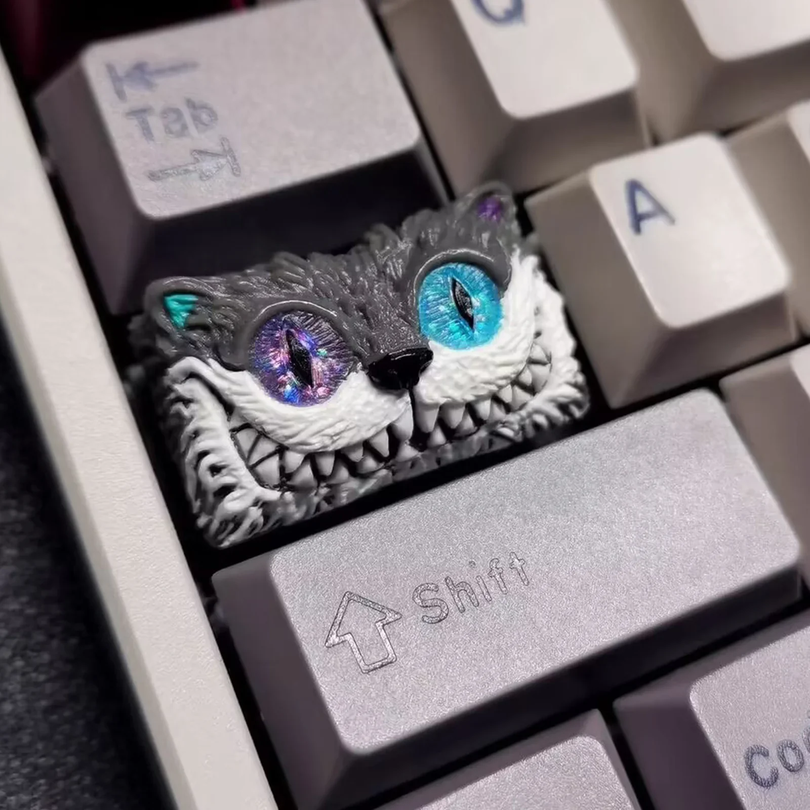 Cheshire Cat Artisan Keycap - Image 4