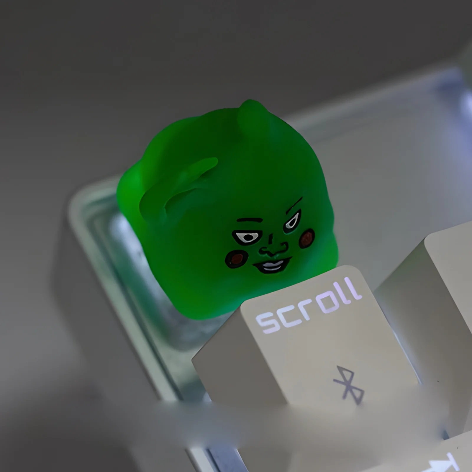 Green Face Artisan Keycap - Image 5