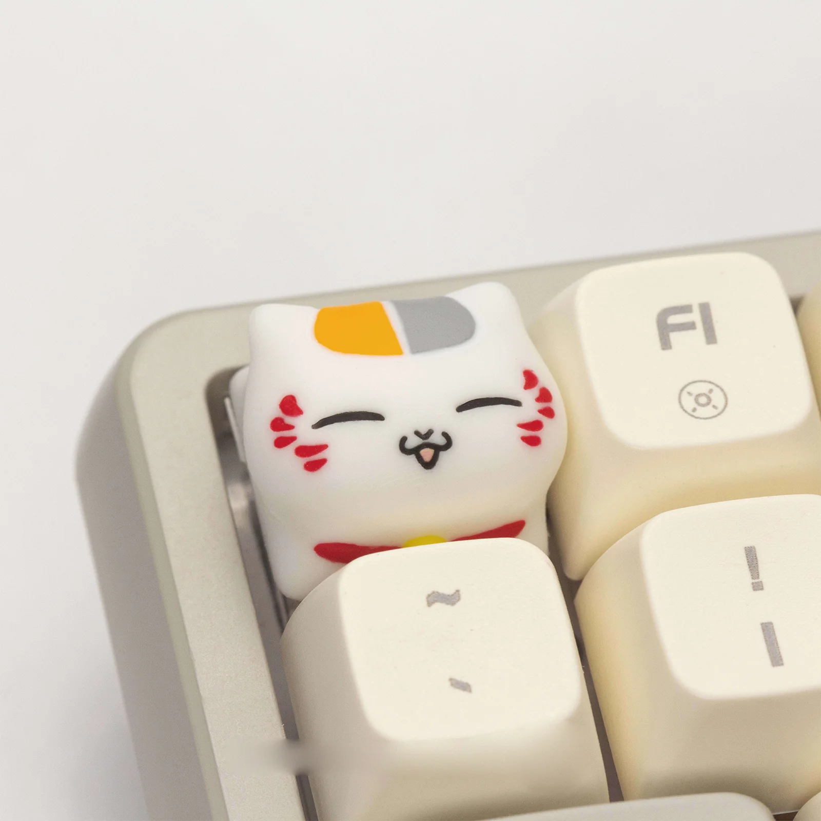 Tabby Cat Artisan Keycap - Image 3