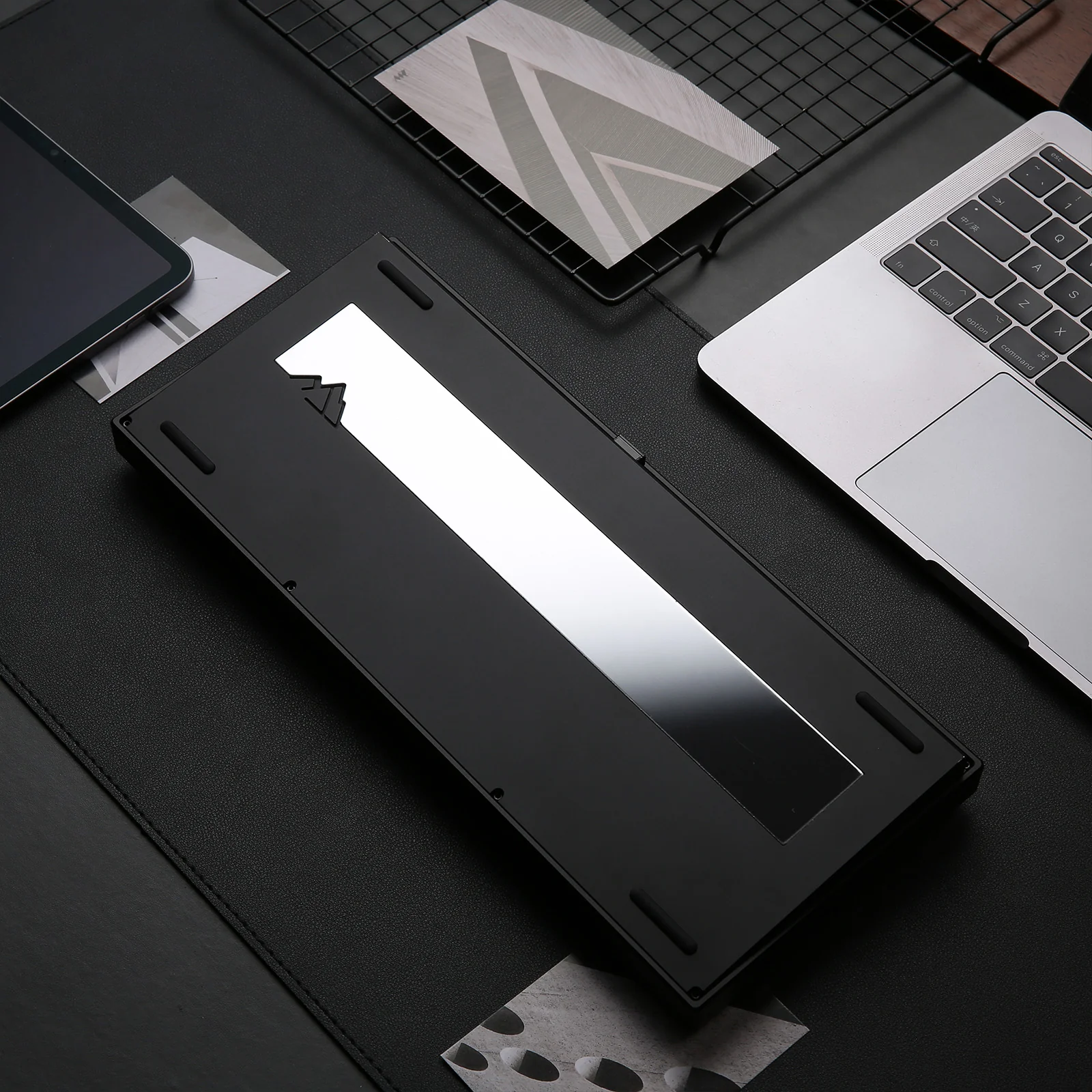 YUNZII AL80 QMK/VIA Aluminum LCD Mechanical Keyboard - Image 10