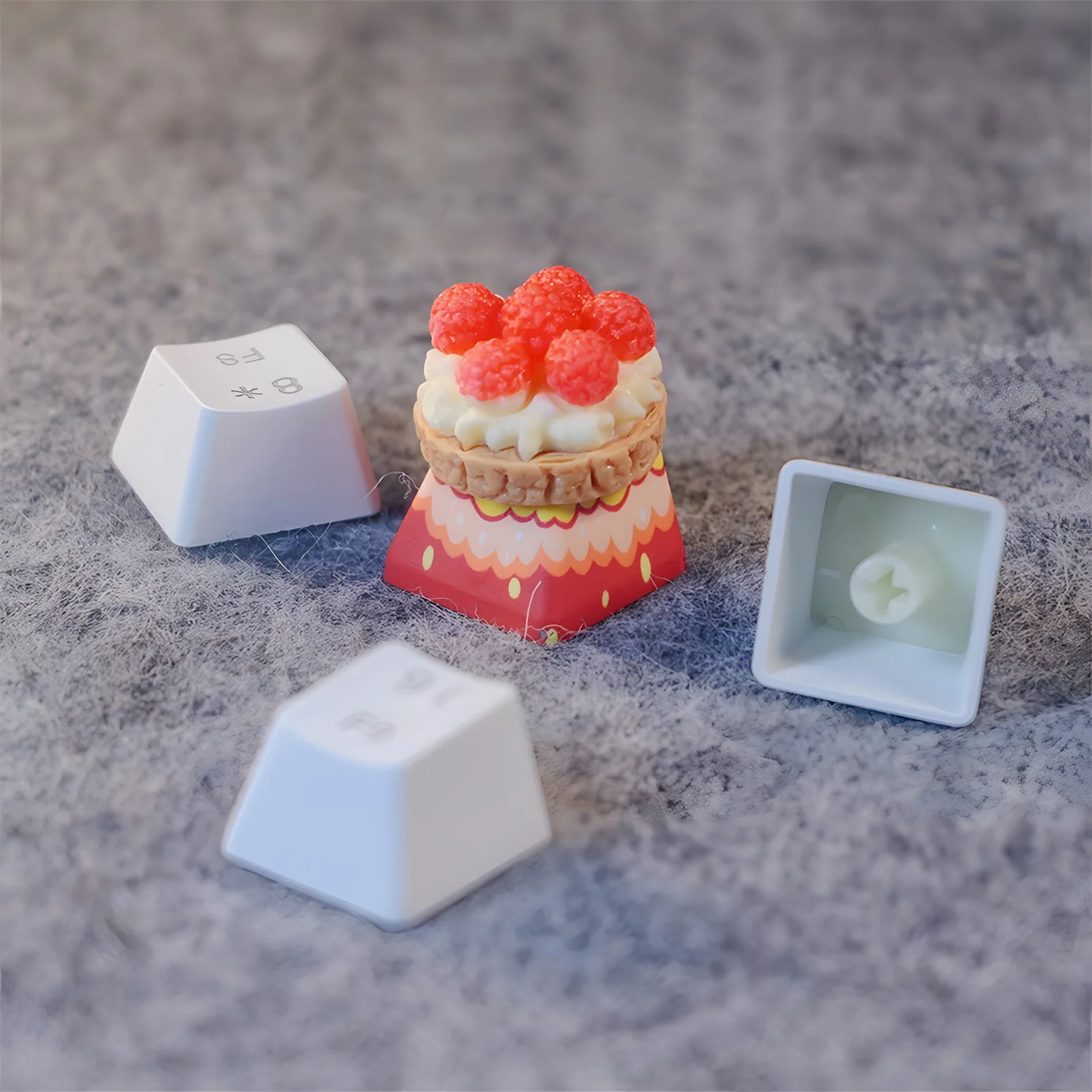 YUNZII Bayberry Cake Handmade Artisan Keycap - Image 7