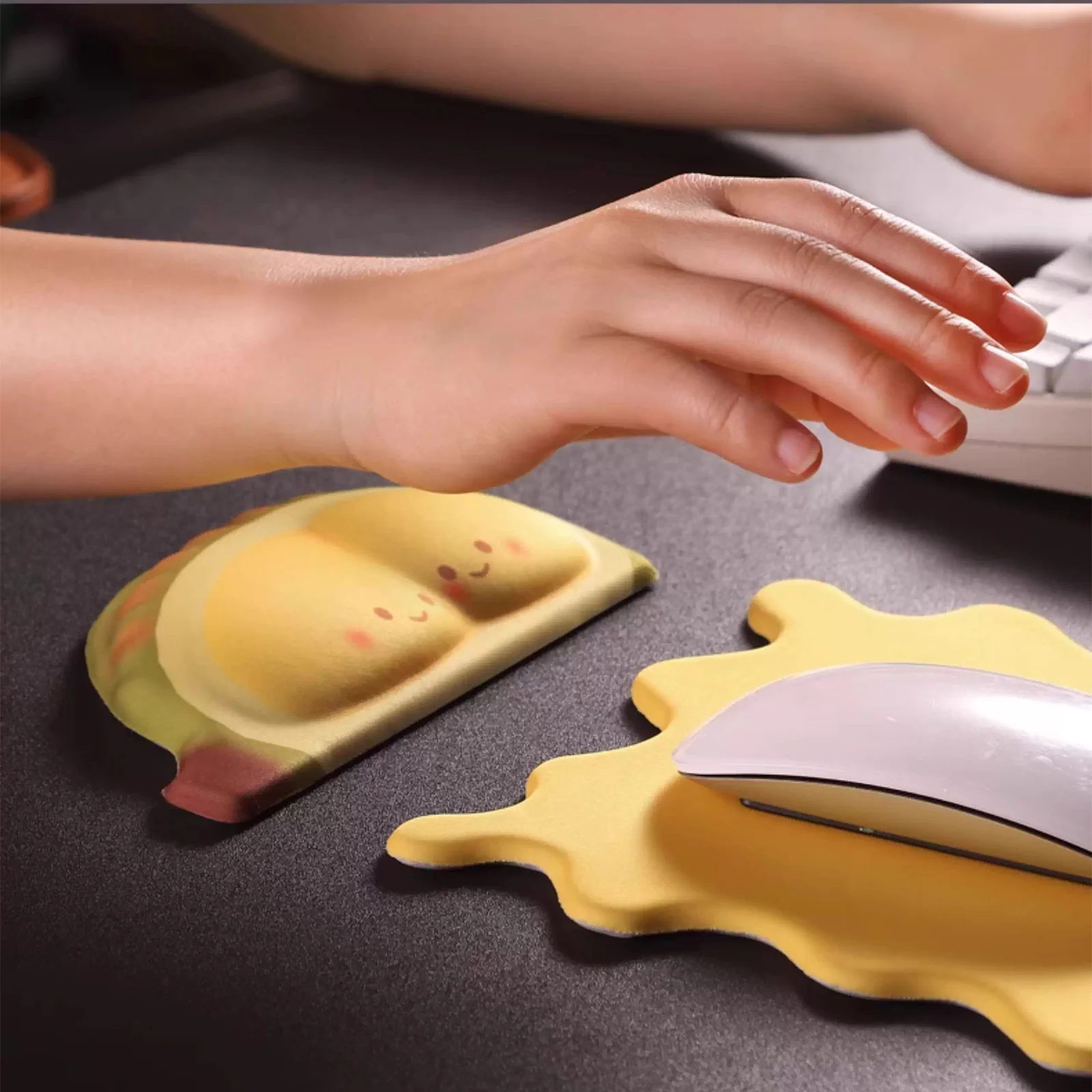 YUNZII Fruit Mouse Pad Palm Rest - Image 4