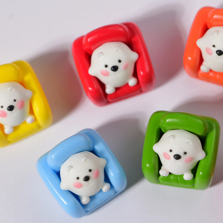 YUNZII Handmade Artisan Keycap - Sofa Bear - Image 8