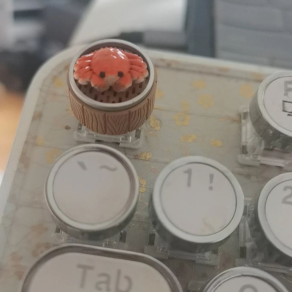 YUNZII Handmade Crab Artisan Keycap - Image 7