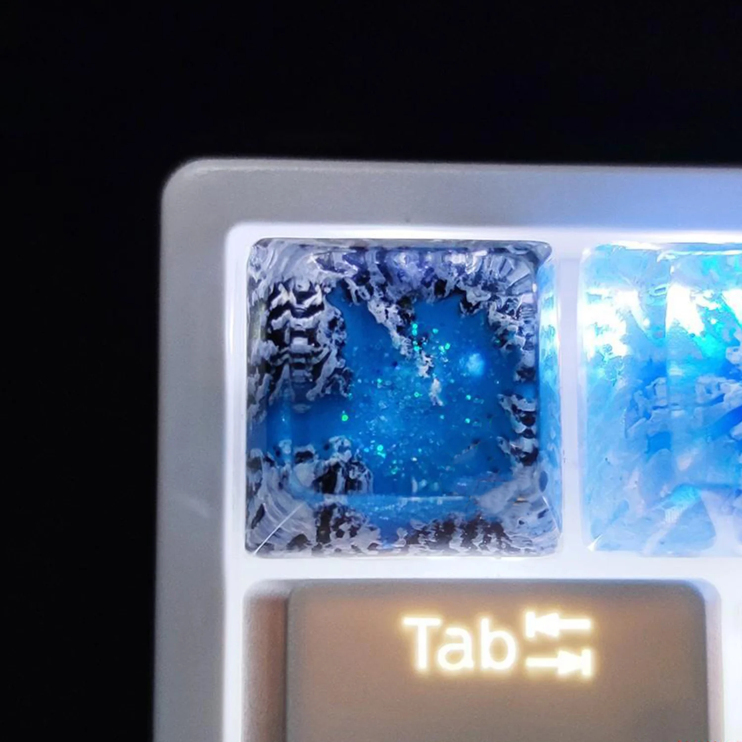 YUNZII Handmade Nature Artisan Keycap - Image 14
