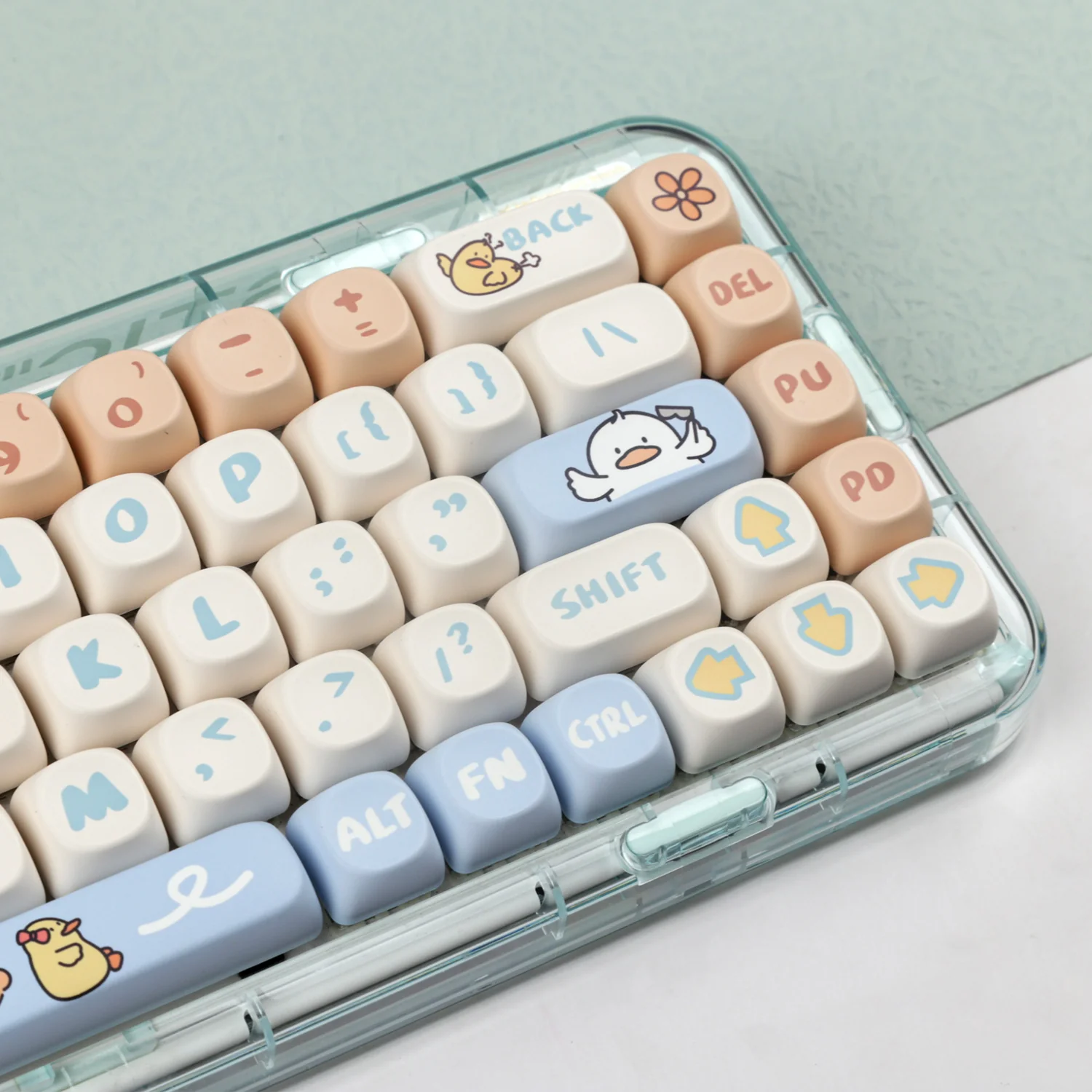 YUNZII Holiday Duck Keycap Set - Image 10