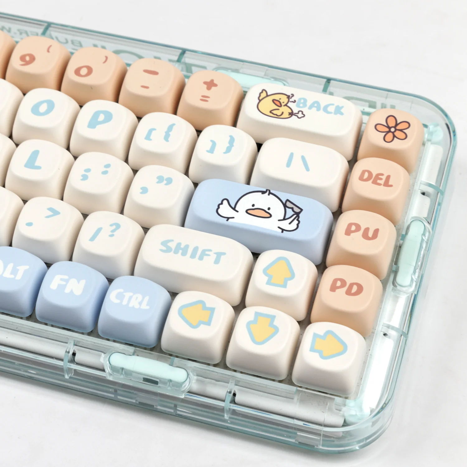 YUNZII Holiday Duck Keycap Set - Image 5