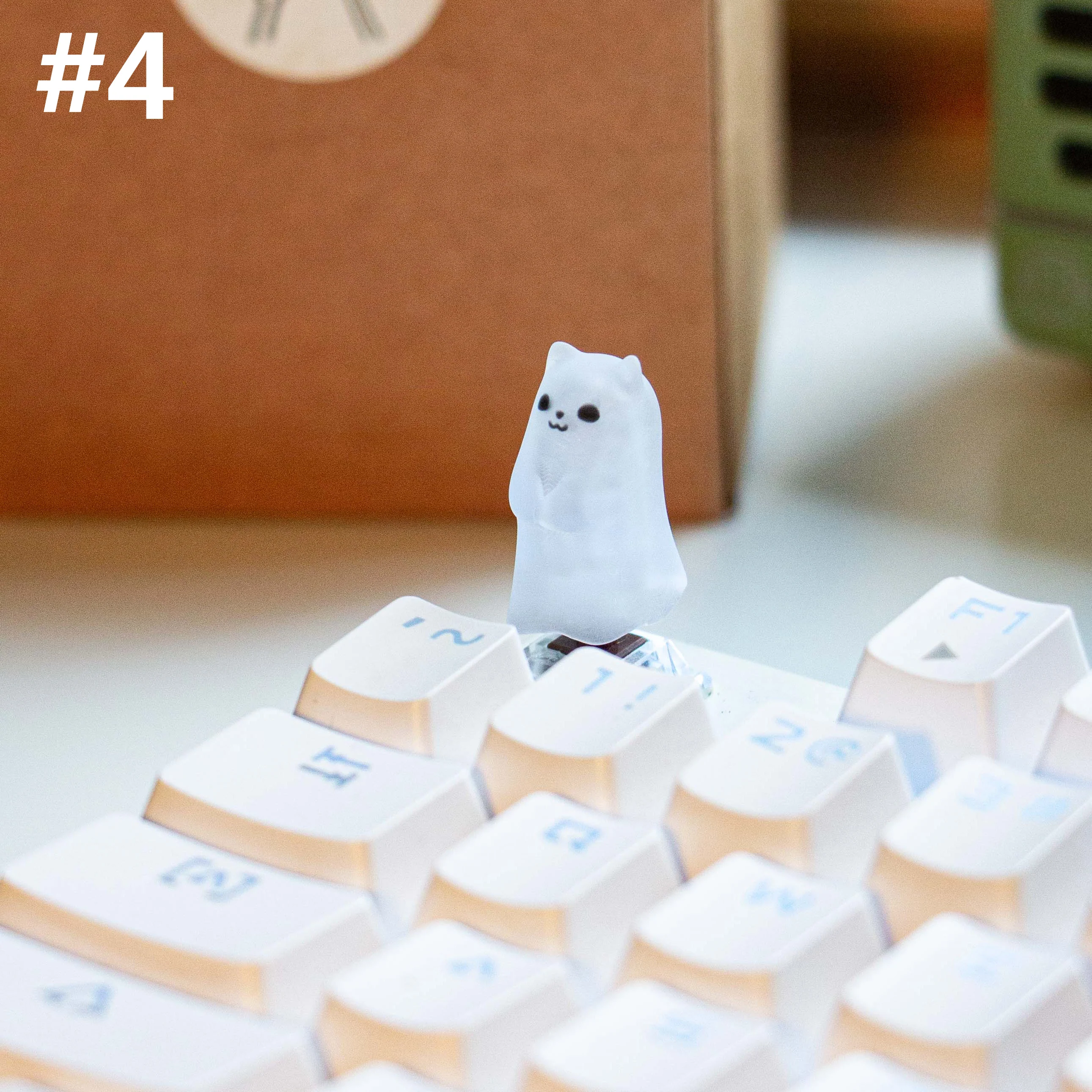 YUNZII Light Transmission Little Ghost Artisan Keycap - Image 10