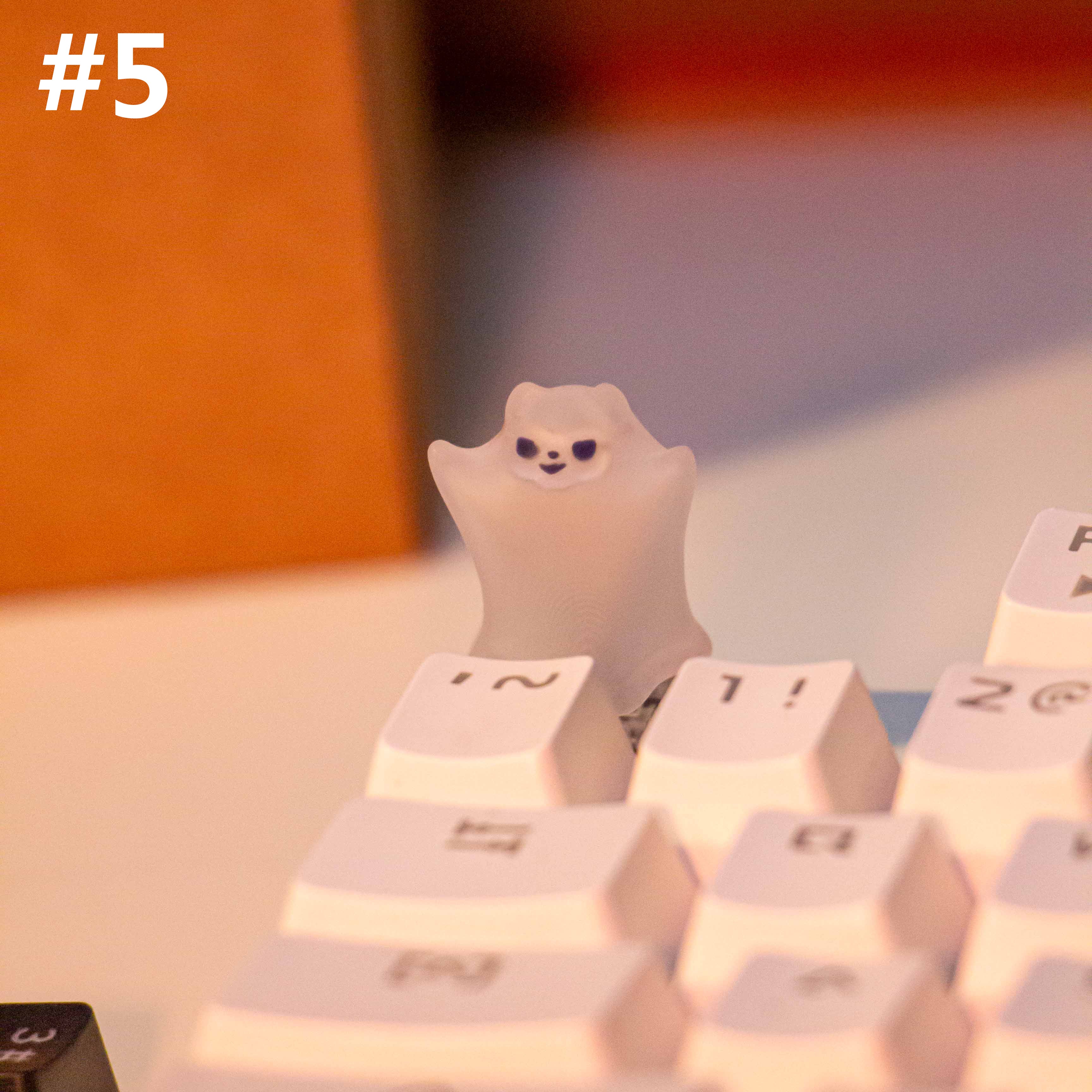 YUNZII Light Transmission Little Ghost Artisan Keycap - Image 11
