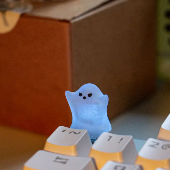 YUNZII Light Transmission Little Ghost Artisan Keycap - Image 3
