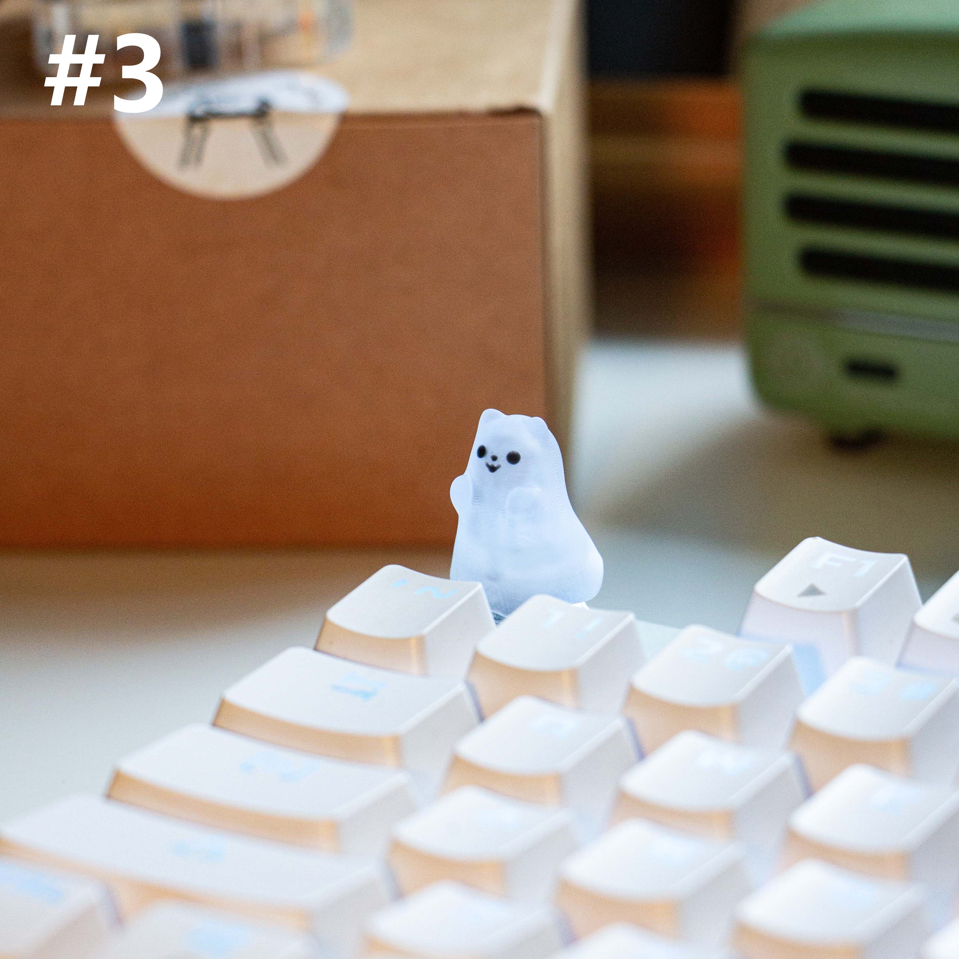 YUNZII Light Transmission Little Ghost Artisan Keycap - Image 9
