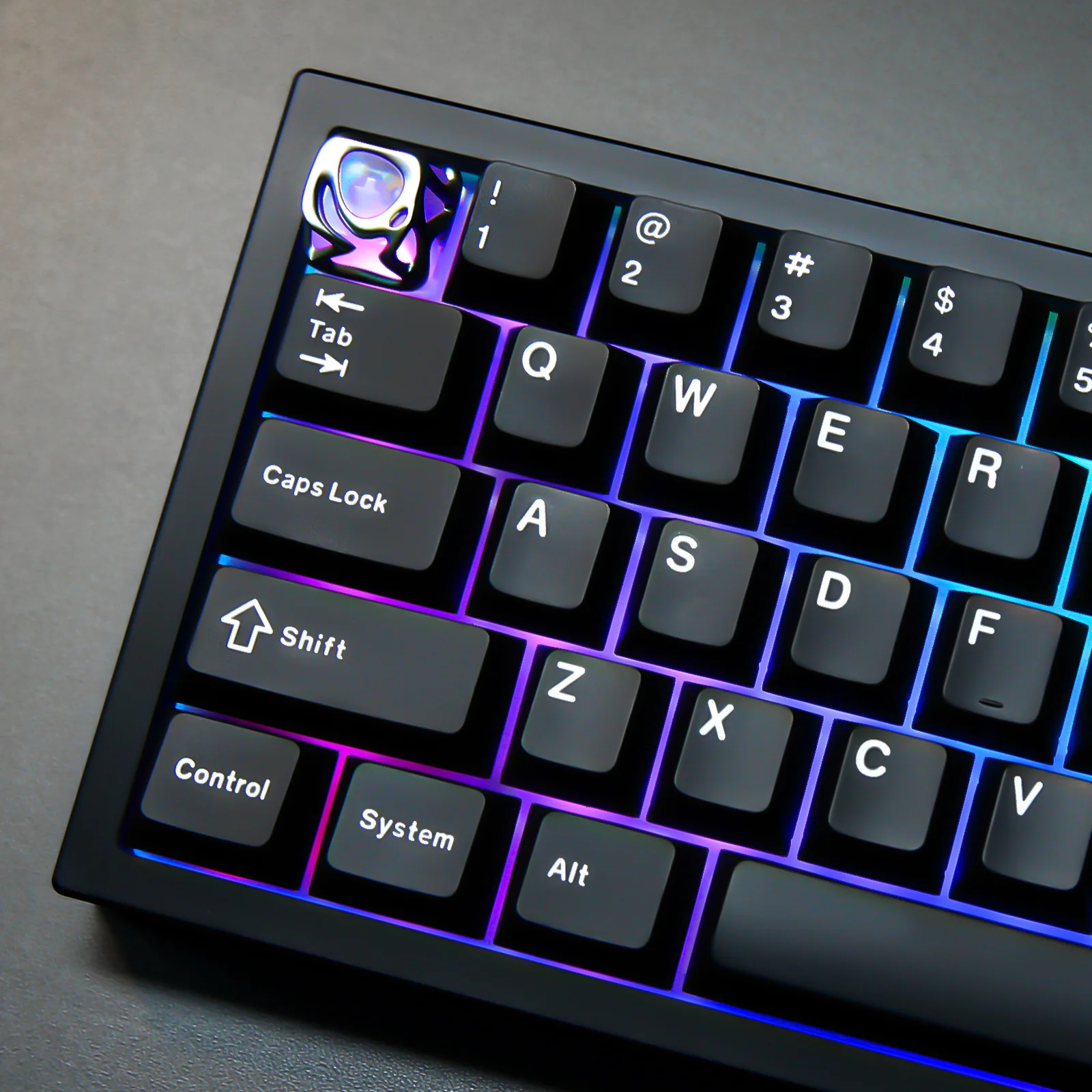 YUNZII Metal Texture Translucent ABS&PC Artisan Keycap - Image 4