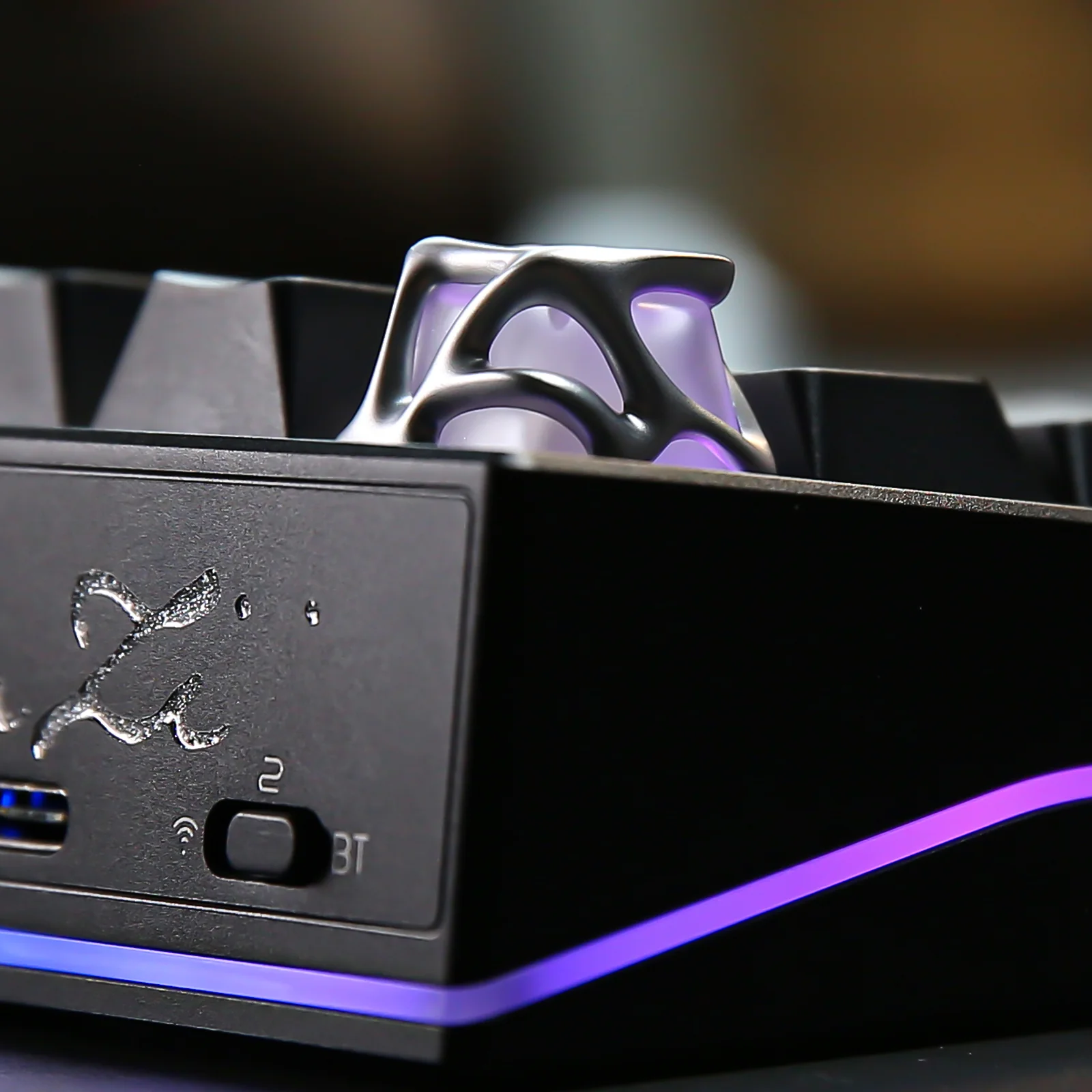 YUNZII Metal Texture Translucent ABS&PC Artisan Keycap - Image 6