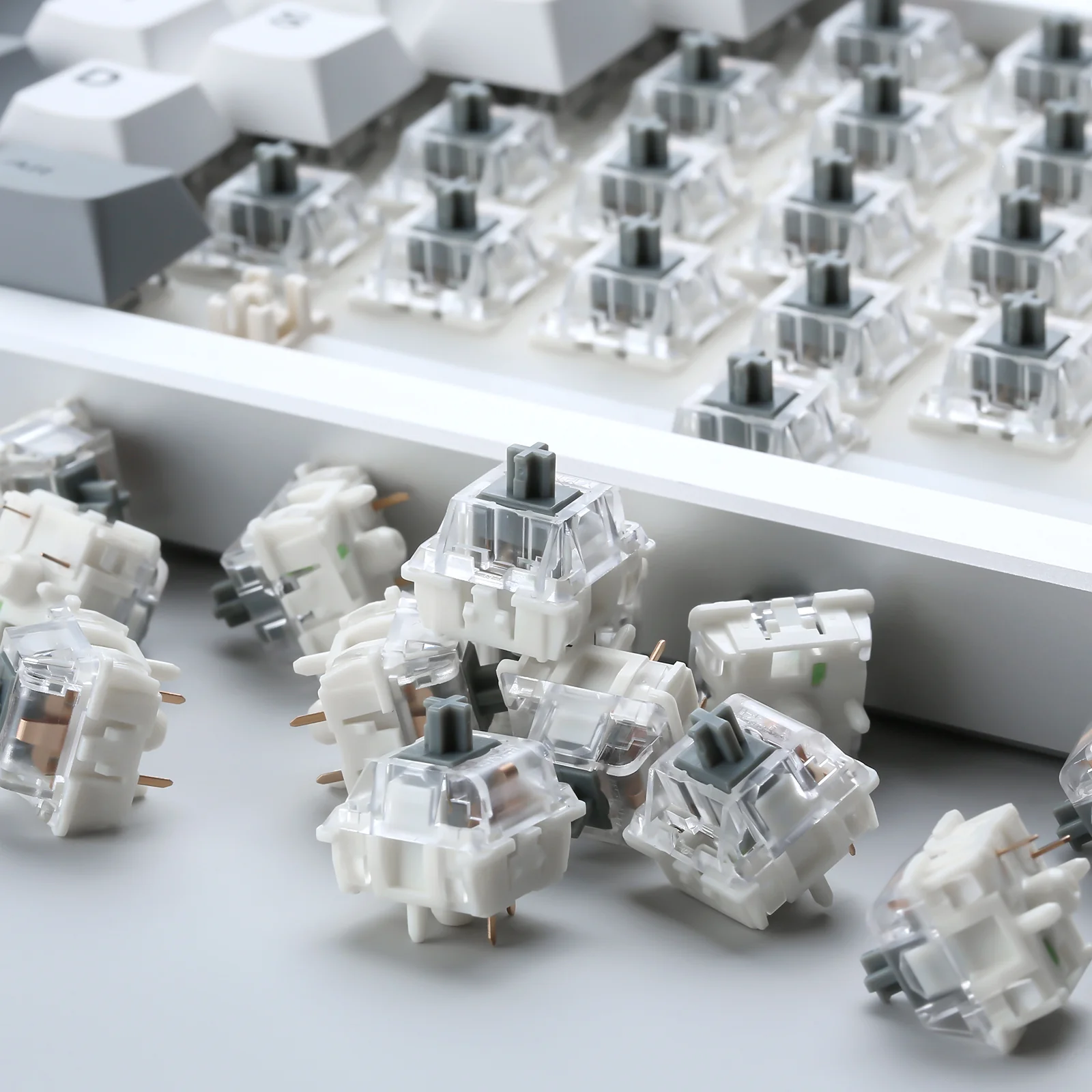 YUNZII Onyx Gray Tactile Clicky Mechanical Switch - Image 10