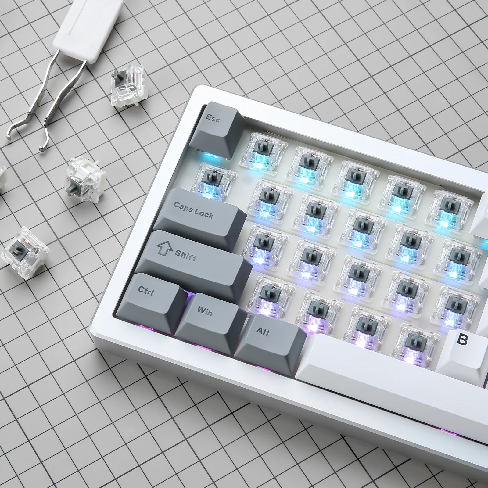 YUNZII Onyx Gray Tactile Clicky Mechanical Switch - Image 6
