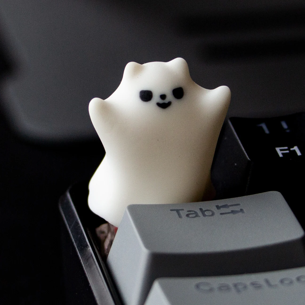 YUNZII Opaque Little Ghost Artisan Keycap - Image 2