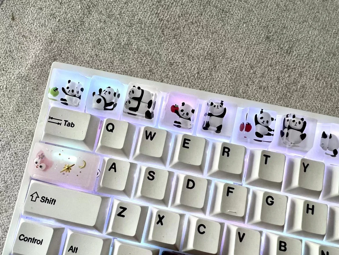 YUNZII Panda Handmade Artisan Keycap - Image 3