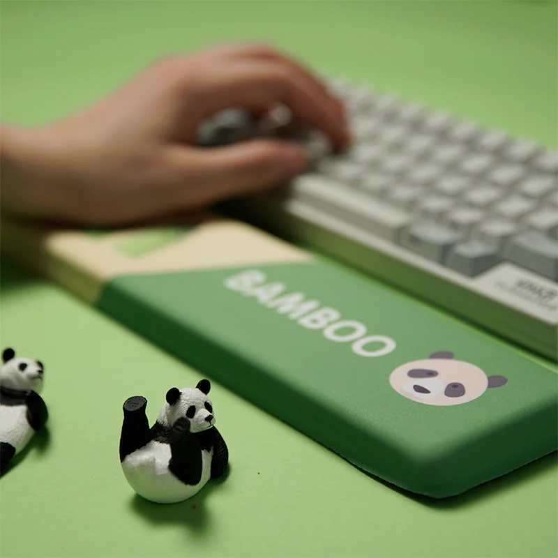 YUNZII Panda Keyboard Wrist Rest - Image 2
