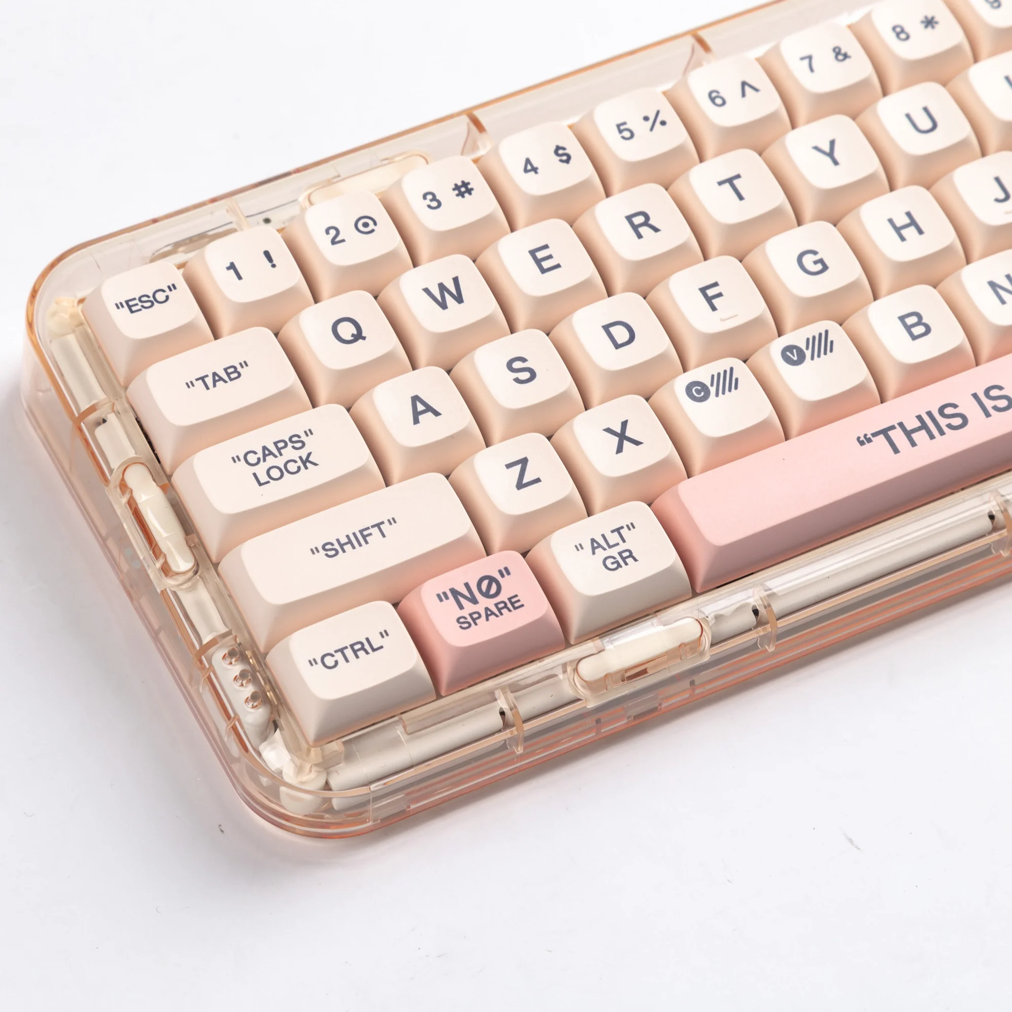 YUNZII Plastic Pink Keycap Set - Image 5
