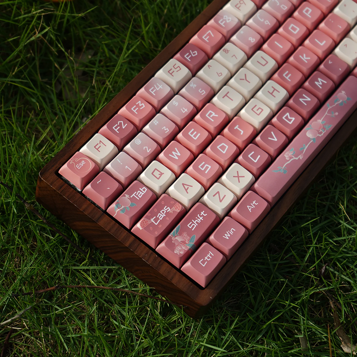 YUNZII Pomegranate Keycap Set - Image 7