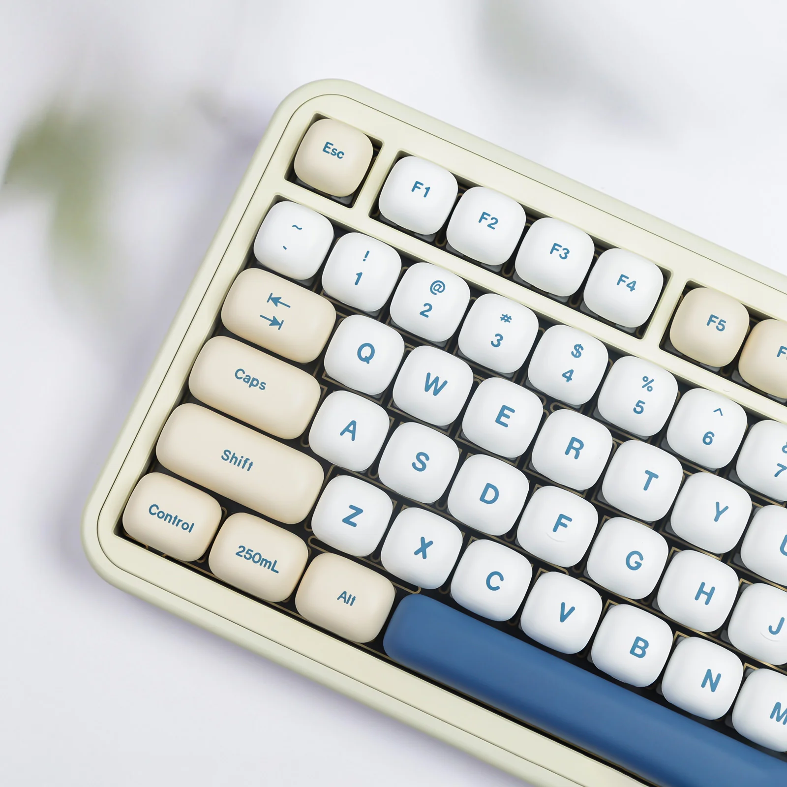 YUNZII Soymilk MOG Profile Keycap Set - Image 8