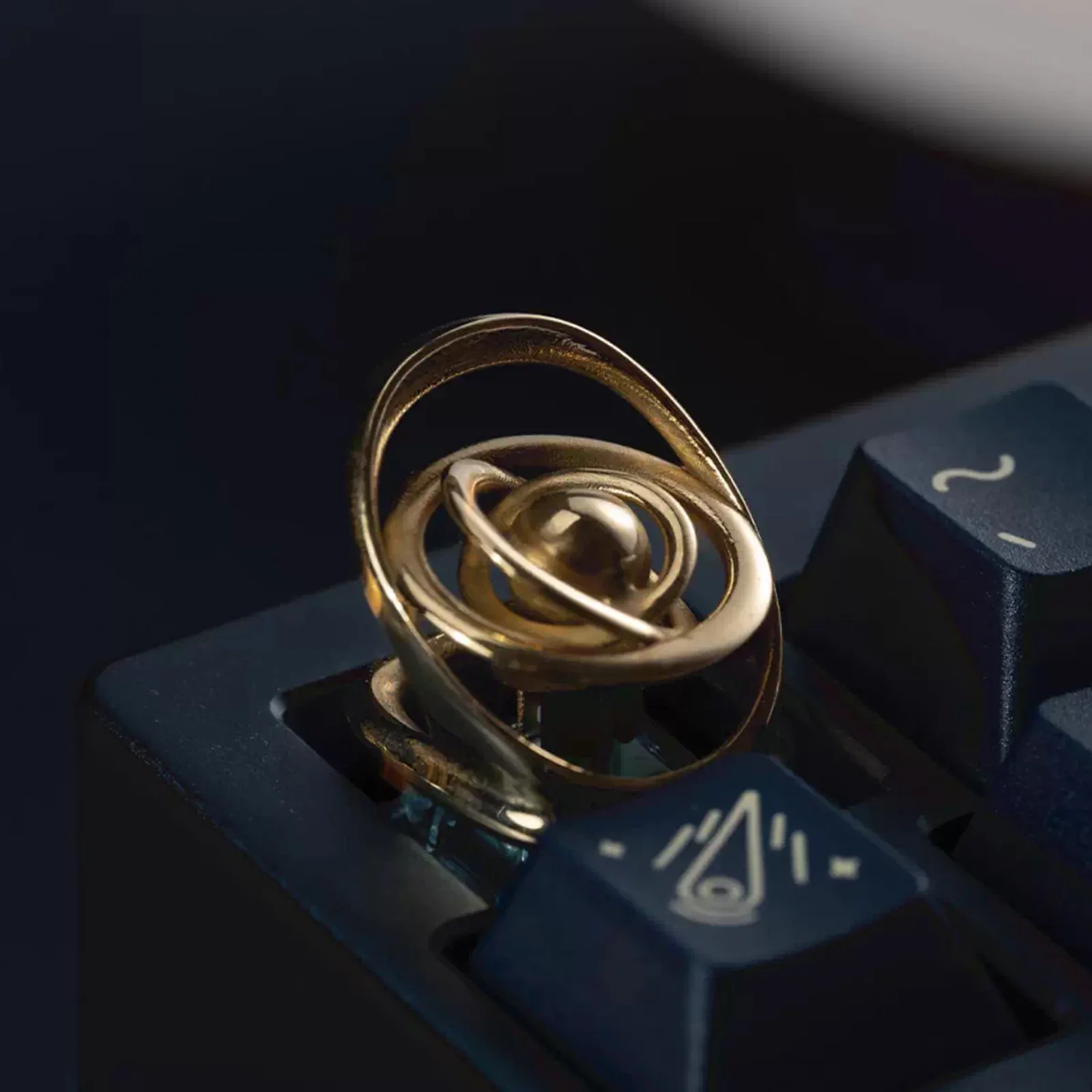 YUNZII Star Trails Copper Artisan Keycap - Image 6