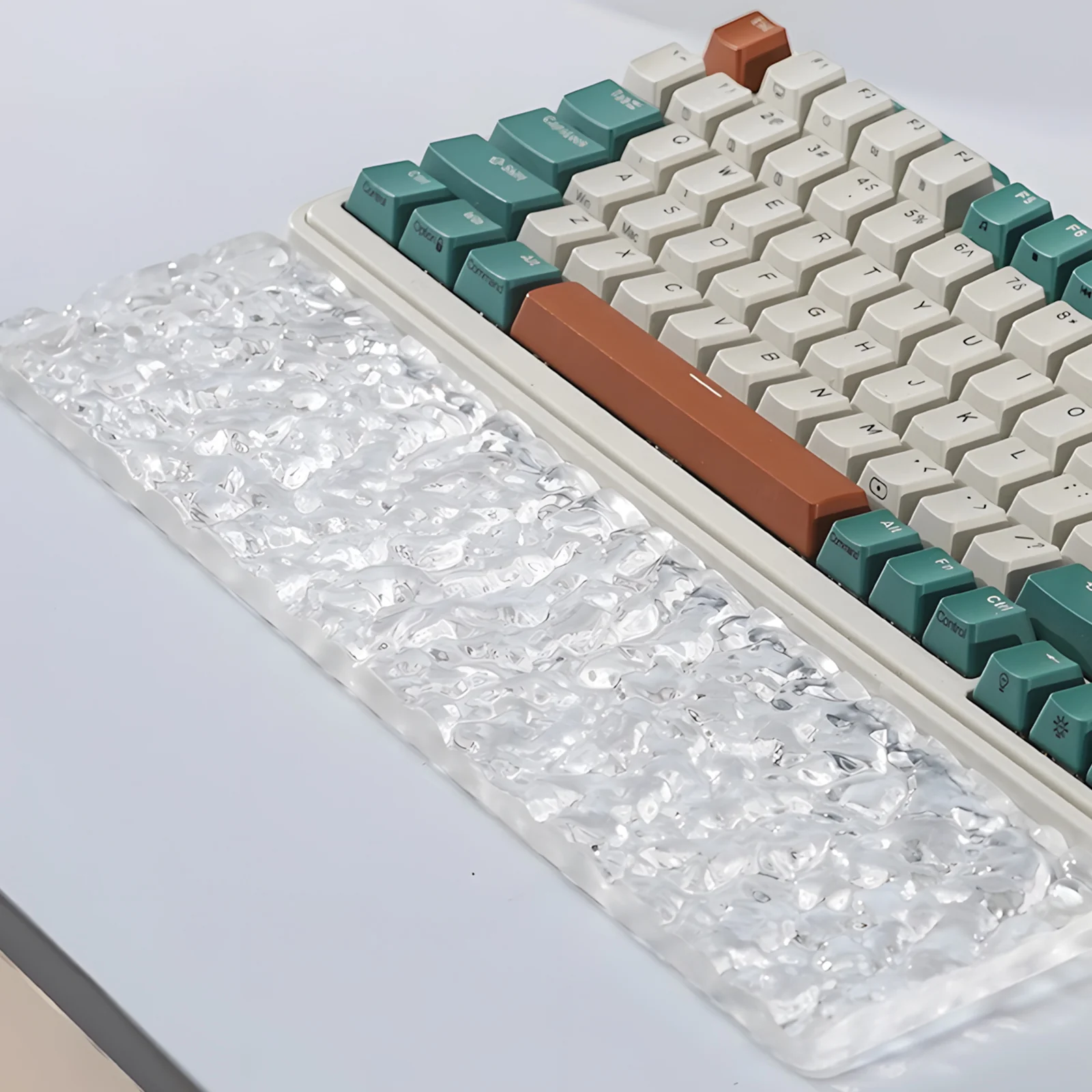 YUNZII Water Waves Palm Rest - Image 8