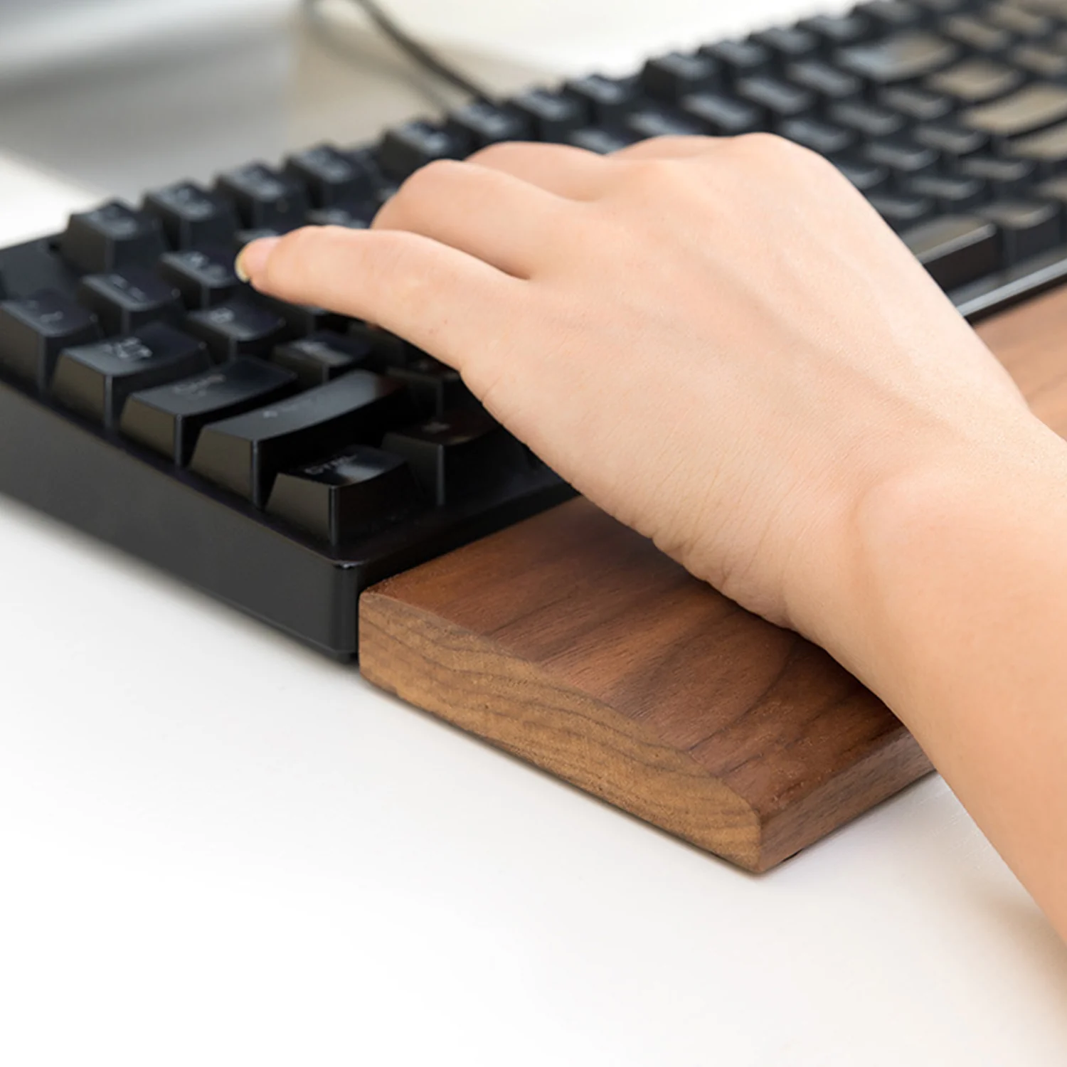 YUNZII Wooden Keyboard Wrist Rest - Image 2